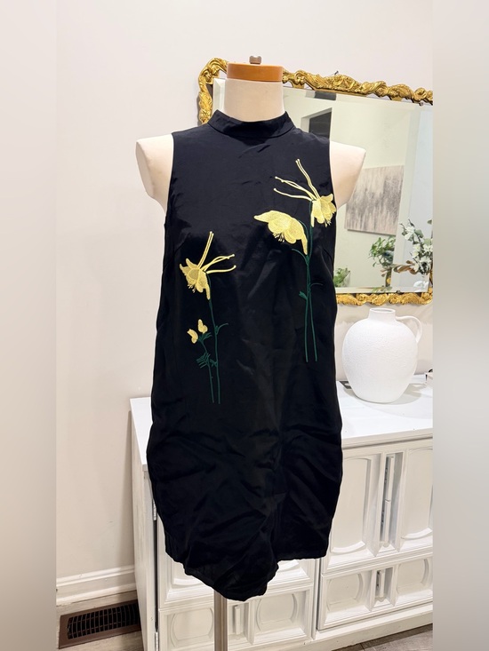 Broad,cast Dresses & Skirts - Black Sleeveless Shift Dress with Yellow Floral Embroidery — Women